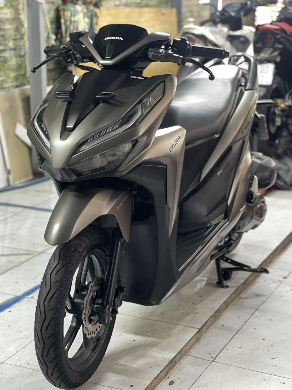 xe honda vario giá rẻ .(71860)